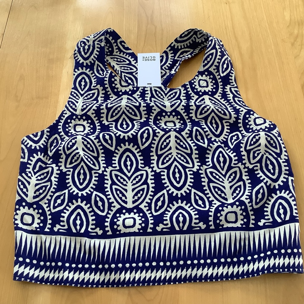 NWT Rose & Olive Blue Medallion Print Sleeveless Top M